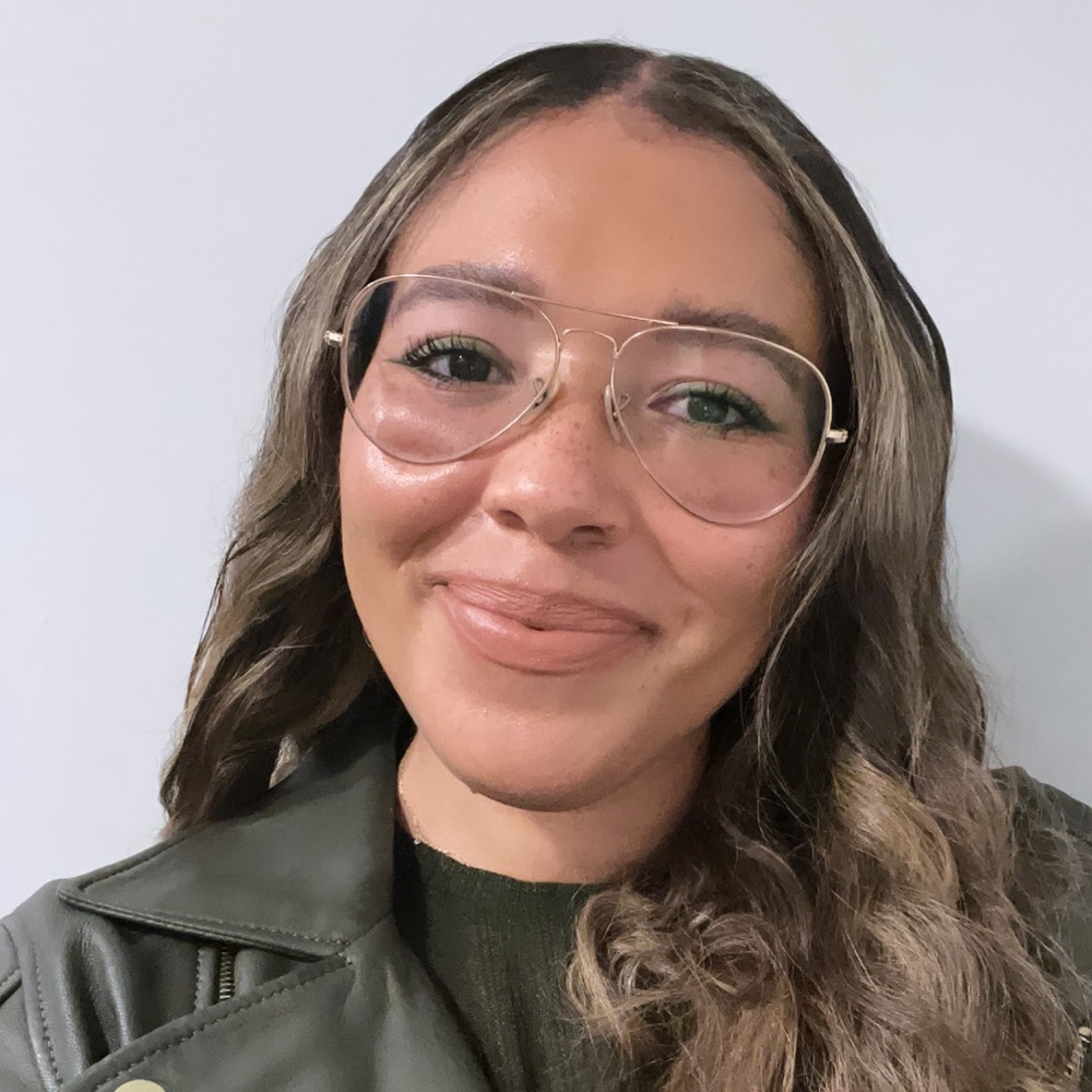 Meet your Posher, Jasmine